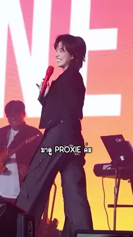 เป็นนักร้องที่หลายคนสงสัยว่าเค้าจะร้องเพลงตอนไหน😆 #sunnee #ซันนี่เกวลิน #sunnee杨芸晴 #วันนี้ในอดีต 