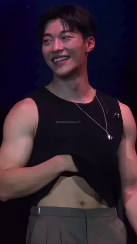 THE MAN  THAT YOU ARE DO HWAN 🫦 🔥  #woodohwan #woodohwanedit #fanmeeting #woondernightfanmeeting #우도환 