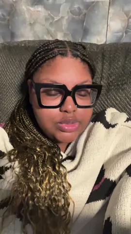 This is a horror movie . Everything she has an issue with she acts like it’s not when she talks to him and he gives her some BS excuse . RUNNNN #fyp #foryou #amandapleeze #thesummeriturnedpretty 