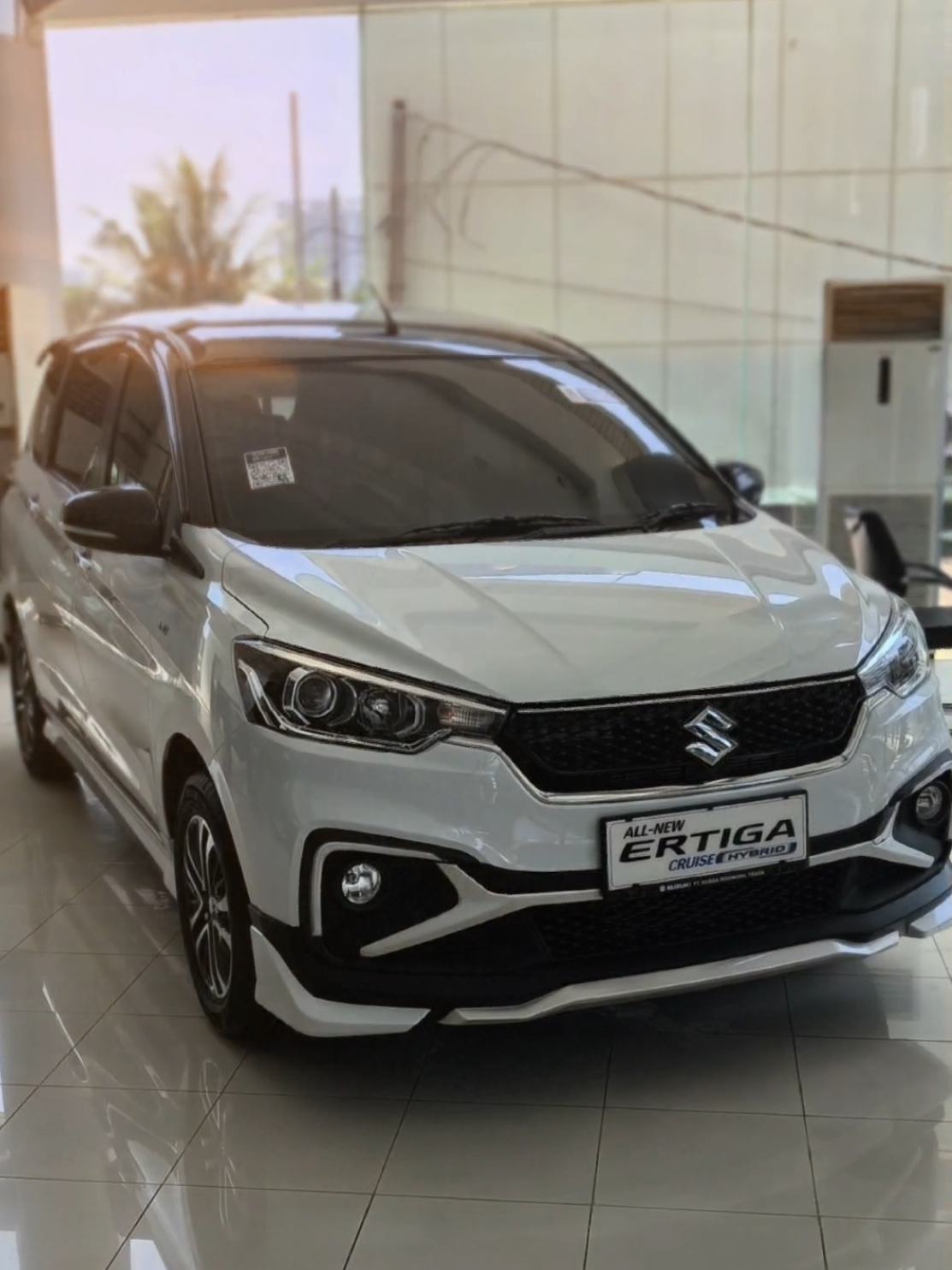 Mobil Nyaman Untuk Keluarga Dengan Tampilan Sporty 😍 Bisa? Bisaaaaa Dong 😁 .  #suzukiertiga #ertigasport #ertigacruise #ertigahybrid #ertiga 