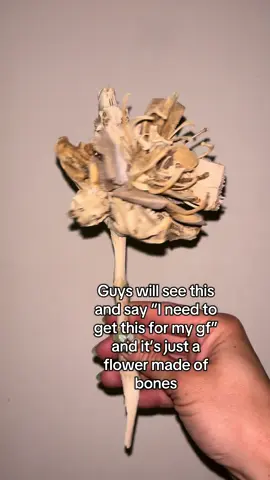 #themagnusarchives #flowerart #sculptureart #giftidea #oddities 