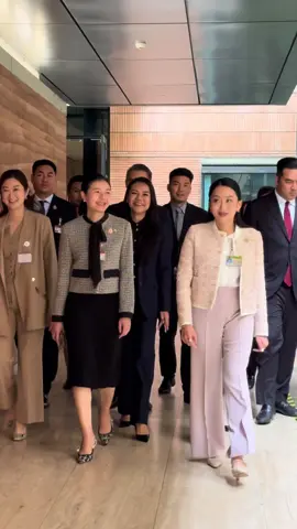 ขอแค่ใจจงมั่น เราจะผ่านมันไป ❤️ วันนี้นายกฯ ที่สภาค่ะ #แพทองธารชินวัตร #พรรคเพื่อไทย #จิราพรสินธุไพร #ขัตติยาสวัสดิผล #ชญาภาสินธุไพร 