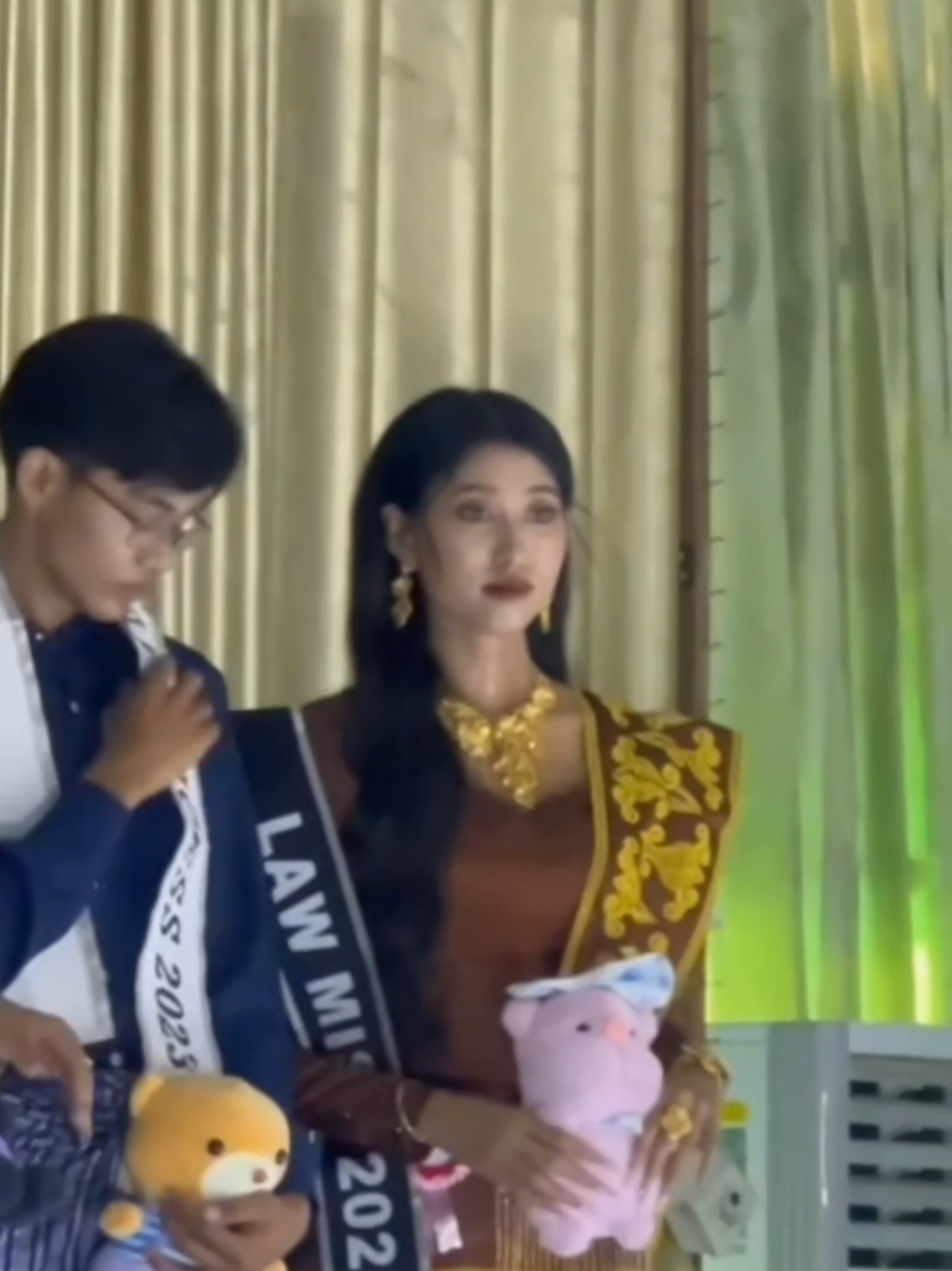 9/တလွဲမလုပ်ရမနေ(နိုင်)🌝 #fyp #ရတနာပုံတက္ကသိုလ် #lawstudent #တက္ကသိုလ်နယ်မြေ 