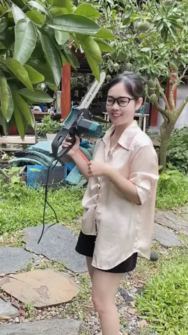 Máy cưa xích #maycua #maycuaxich #xuhuong #xuhuongtiktok #fyp 