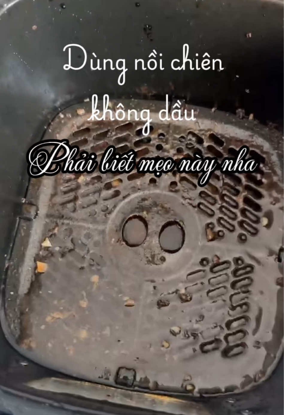 Mấy bà hay dùng nồi chiên không dầu thì dùng thử khau giấy bạc liền đi, sạch sẽ tiện lợi - tiết kiệm thời gian lắm luôn #khaygiaybac #khaygiaybaclotnoichienkhongdau #giadungtienich #LearnOnTikTok 