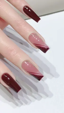 Mẫu nail french đầu móng kiểu khác #manicure #naildesigns #gelpolish #nailart #beautynails 