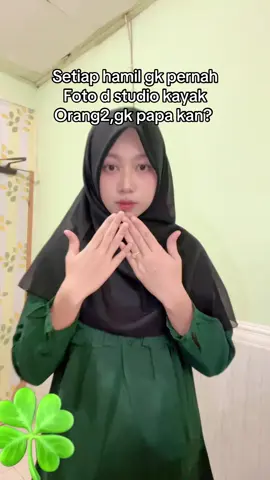 Hehe dr depan perut gk kelihtan Ech pas nyamping ternyata buncit 🤣🤭#bumil #bumilsehat #ibuhamil #bumilcantik #hamillangsing 
