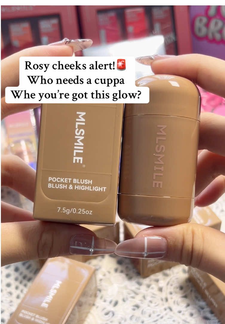 A warning of beauty#makeup #cosmetics #makeuptutorials #Rouge #ukmakeupaddict #proper #lady 