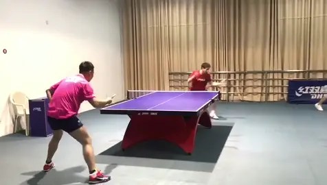 This is standard backhand training, can learn from them 