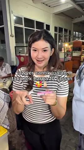 TAHU TEK VIRAL DI BLURU SIDOARJO,!!! Jangan pernah malu buat cari nafkah yang penting halal bner kata kak @Ressykrishardiyanti …gas yang mau cobain tahu tek pink di pintu masuk blukid residance sidoarjo.. Credit : kokobuncit #pesonasidoarjo #fyp #sidoarjo #tahutek 