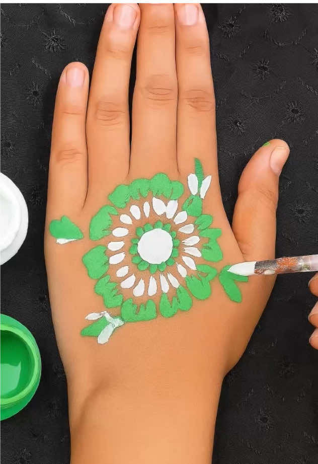 Easy mehndi deasign #mehndi #100k #unfrezzmyaccount 