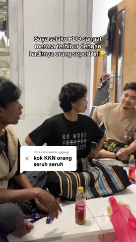 Membalas @gigiegi ditengah pusingnya dunia perdokumentasian, saya merasa terimakasih kepada orang yang satu ini yang selalu membuat satu kelompok tertawa🥹🙏🏻 #fypシ #fypage #kkn2025 