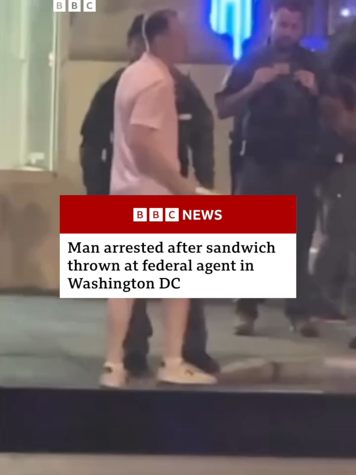 Sean Charles Dunn, a US Department of Justice employee, is being charged with felony assault. #Sandwich #WashingtonDC #US #DonaldTrump #LawEnforcement #Agent #Agents #Chase #BBCNews