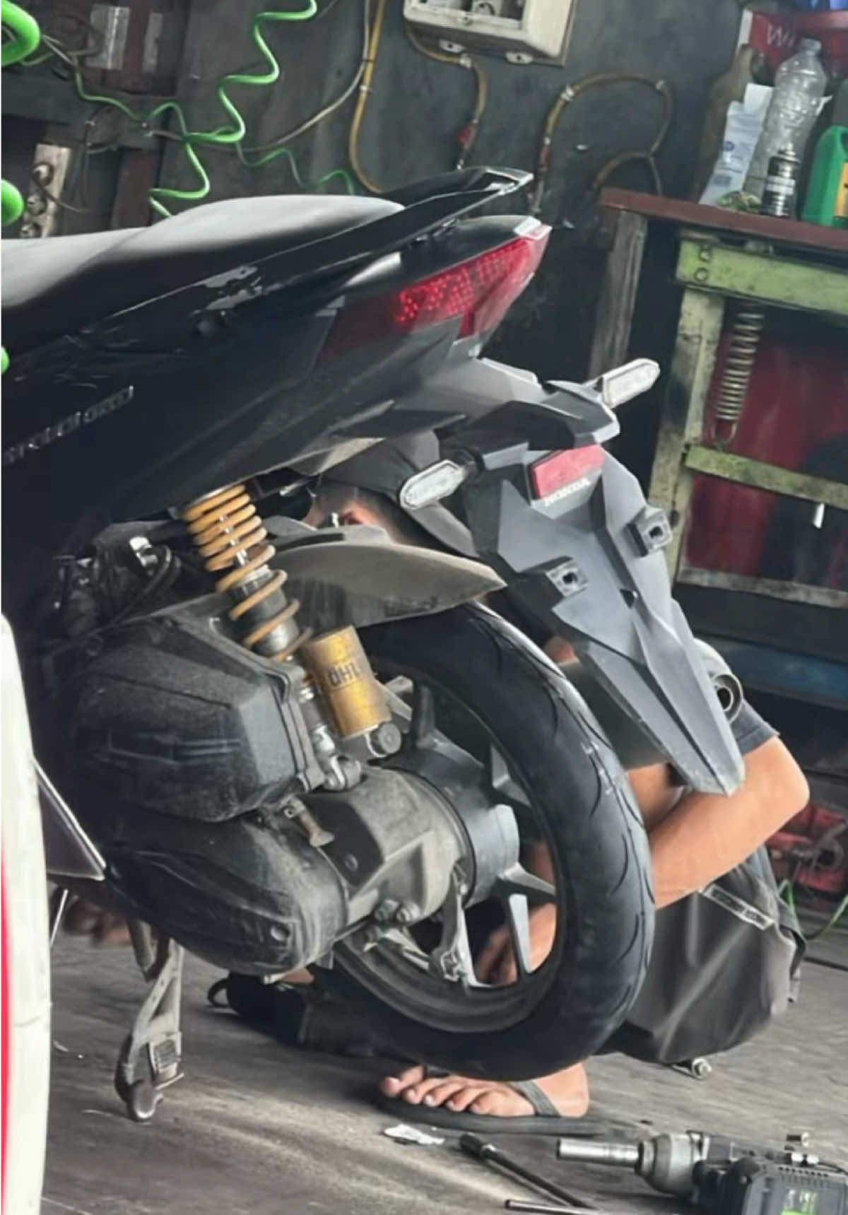 Maaf mas baru pemula gatau harga🙏🏻🤐