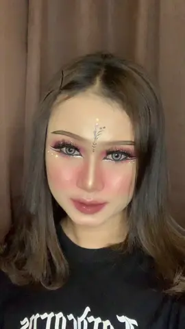 #fyp #inspirasimakeup #makeupkesenian #makeupwarok #makeupkarnaval #4u #fypppppppppppppp #makeup 