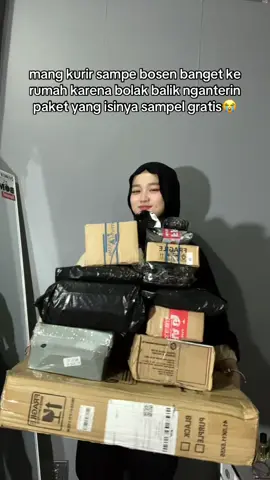 kurirnya gatau kalo semua ini gratis😭 #sampelgratis #sampelgratistiktok #sampelgratisdisetujui #tiktokaffiliate #affiliatetiktok 