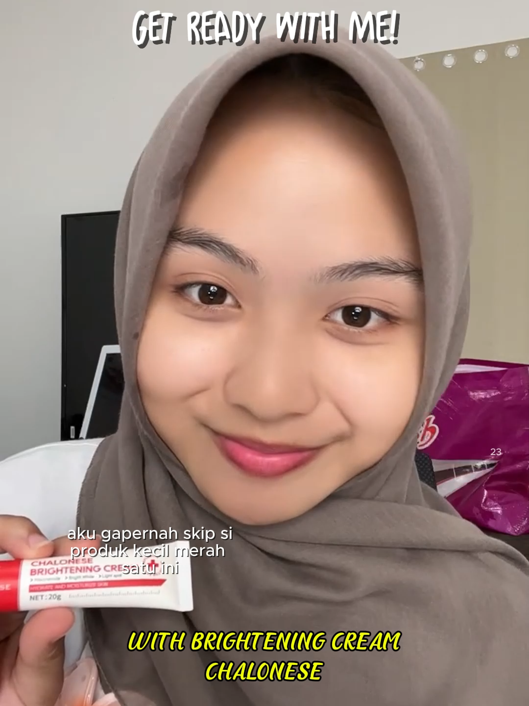 Jangan bosen bosen ya temenin get ready with me pake produk andalanku😉#brighteningcream #daycream #chalonesecream #chalonesebrighteningcream #rekomendasiskincare #skicareroutine #chaloneseglow #glowingskin #creamflekhitam #bpomdanhalal✅ #bumilbusuiaman🥰 #antiaging #promoskincare #skincaremurah #skincareviral #foryourbeauty #foryourskin