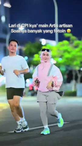 Gak cocok sama orang yg anti kamera 😅