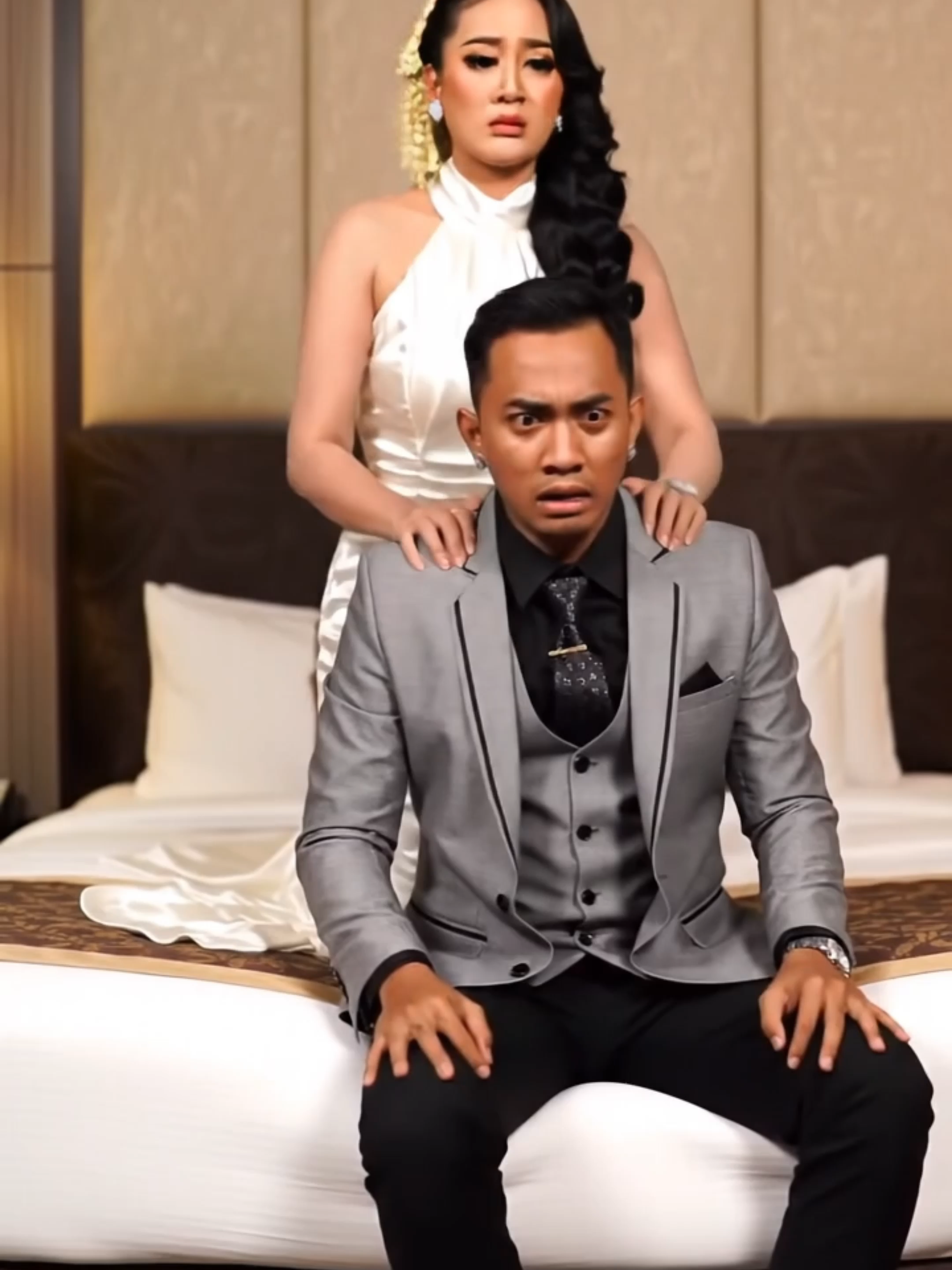 Viral Seorang Pengantin Pria Gerogi dengan istriny#fyp #fypシ #fypシ゚viral #fyppppppppppppppppppppppp #suamiistri #iburumahtangga #polisi #polisiindonesia #polisibaik #tniad #tnipolri