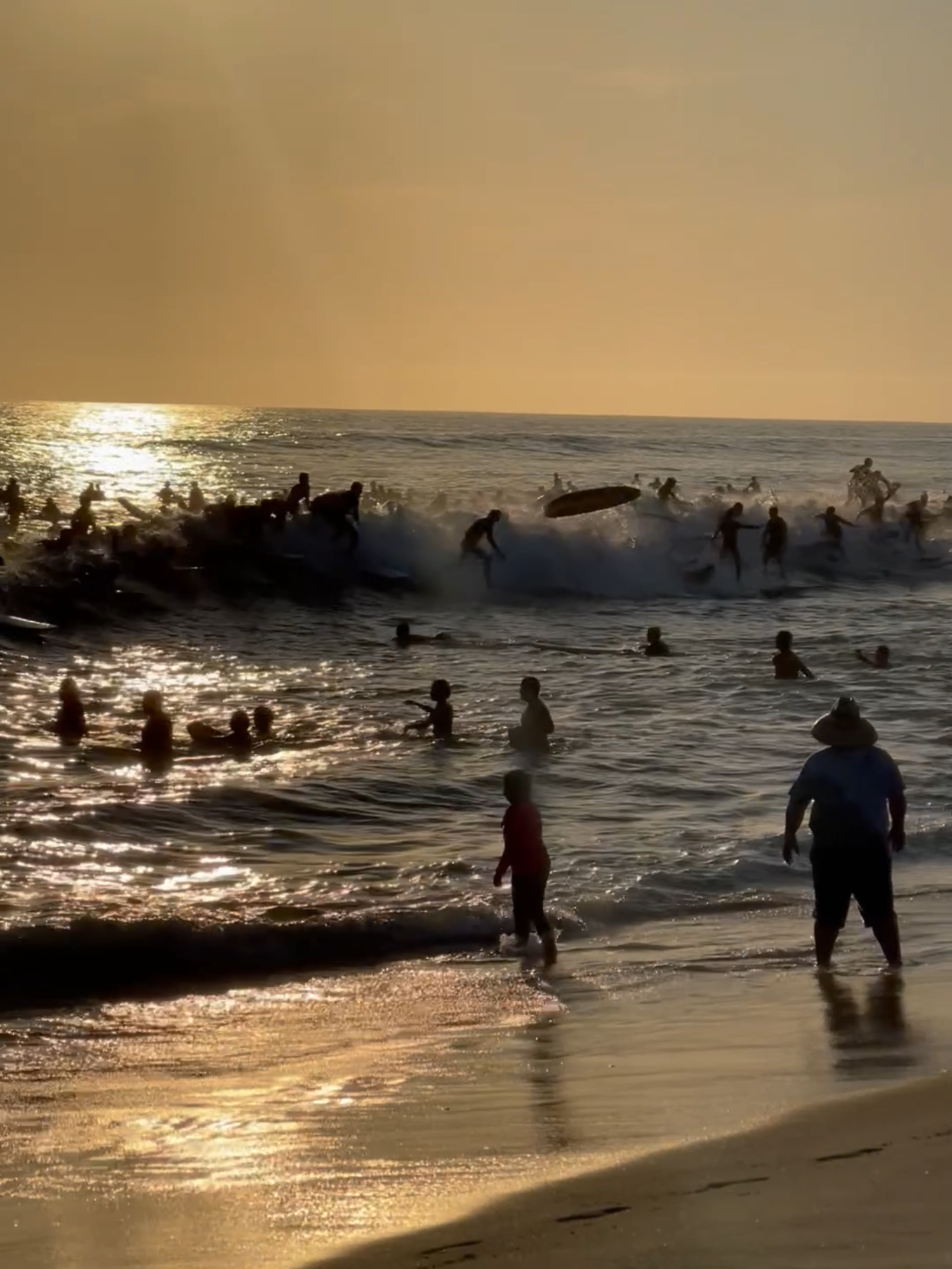 Hundreds of surfers descended on Tamarack Beach for Slamarack 2025, an unofficial annual surf flash mob that transformed the Southern California coastline into a full-blown aquatic mosh pit with boards flying, bodies colliding, and chaos unfolding on every wave. The event, described by locals as “the apocalypse of surfing,” saw thousands of participants paddling into the same wave simultaneously, resulting in wipeouts, airborne launches, and foam-board pileups. A viral video from the day, shared on Instagram, has racked up over 3 million views.  #surf #beachday