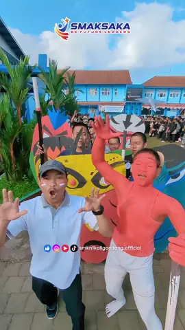 🎊🇮🇩 Karnaval Semarak HUT ke-80 Republik Indonesia 🇮🇩🎊 Hari ketiga rangkaian Semarak HUT ke-80 Republik Indonesia di SMK Negeri 1 Kaligondang berlangsung meriah dengan karnaval seluruh warga sekolah! Beragam kostum kreatif, atraksi penuh semangat, dan iringan sorak gembira menghiasi setiap langkah, mencerminkan rasa cinta tanah air dan kebanggaan sebagai bangsa Indonesia. 🔥 Bersatu dalam Warna, Merdeka dalam Jiwa! #HUTke80RI #KarnavalSMaksaKa #SMKN1Kaligondang #17Agustus #Karnaval17an  