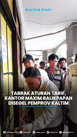 Dinas Perhubungan Kaltim bekerja sama dengan Satuan Polisi Pamong Praja Kaltim, menyegel kantor operasional PT Teknologi Perdana Indonesia (Maxim) di Balikpapan, Jumat (15/8) siang. Tindakan tegas ini diambil setelah Maxim Balikpapan terbukti kembali melanggar Surat Keputusan Gubernur Kaltim Nomor 100.3.3.1/K.673/2023 mengenai penetapan tarif angkutan sewa khusus di Kaltim. Ini merupakan pelanggaran kedua sang perusahaan, sehingga memicu penutupan kantor mereka yang berlokasi di kompleks Mal Balikpapan Baru. Penulis, Video & Editor: Paksi Sandang Redaktur: Rendy Fauzan #ikn #nusantara #maxim #ojekonline #kaltim 