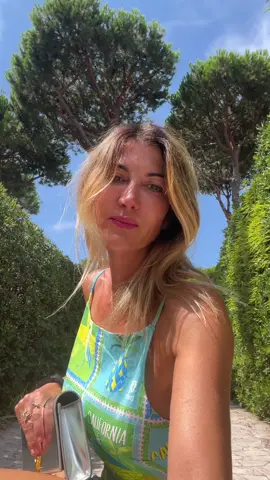 Buon Ferragosto! 🇮🇹🌞🍉 I hope your day’s filled with sunshine, good food, and zero obligations—just like the holiday intended 😘😘😘#modaitaliana🇮🇹🇮🇹🇮🇹🧵✂️ #modafeminina #mystyle 