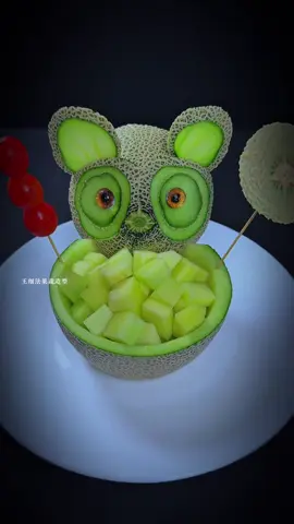 Rockmelon creative plate decoration🥰🥰🥰#fyp #skills #carving #creative #fruit 