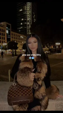 My fur coat is from Dolcie London, thanks 🫶 #fashion #fashiontiktok #pinterestoutfit #winterstyle #winteroutfitinspo 