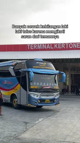 Yo pora cahh 😁 #fyp #viral #busjatim #sumbergroup #sklovers @Massandhi @Roy • Mengikuti @Rosi Naufal @Hii,Ini Mputt🐾 @𝗛 𝗔 𝗟 𝗟 𝗢 𝗗 𝗘 𝗘 