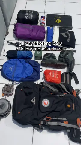 barengan ke Lawu🙋‍♂️ #gununglawu #pendakiindonesia #lawumountain 