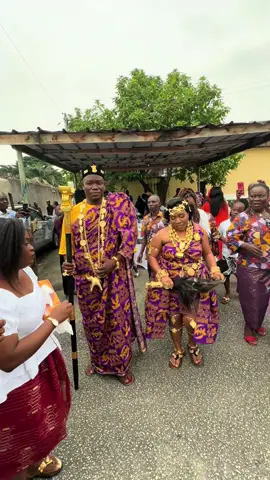 Traditional Ivorian Bete wedding, the celebration begins with the dowry ceremony, where the groom’s family presents gifts to honor and unite the two families🇨🇮🇨🇮🇨🇮🇨🇮#abidjan225🇨🇮 #mariageivoirien #brideprice @tania love 💞 #africanwedding #dowry 