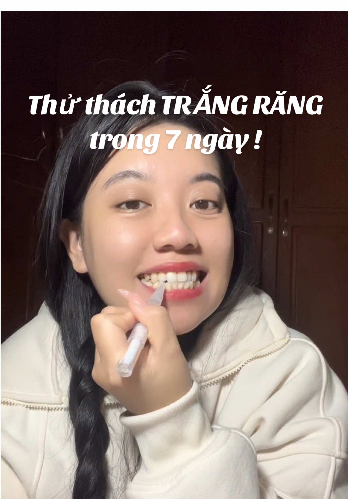 Nhe răng cười thấy ố vàng là âm điểm thanh lịch liền, nên có máy làm trắng răng tại nhà tiện lắm 15p là sáng hẳn thiệt nha #trangrang#trangre #muataitiktok #BeautyTok #muataitiktok 