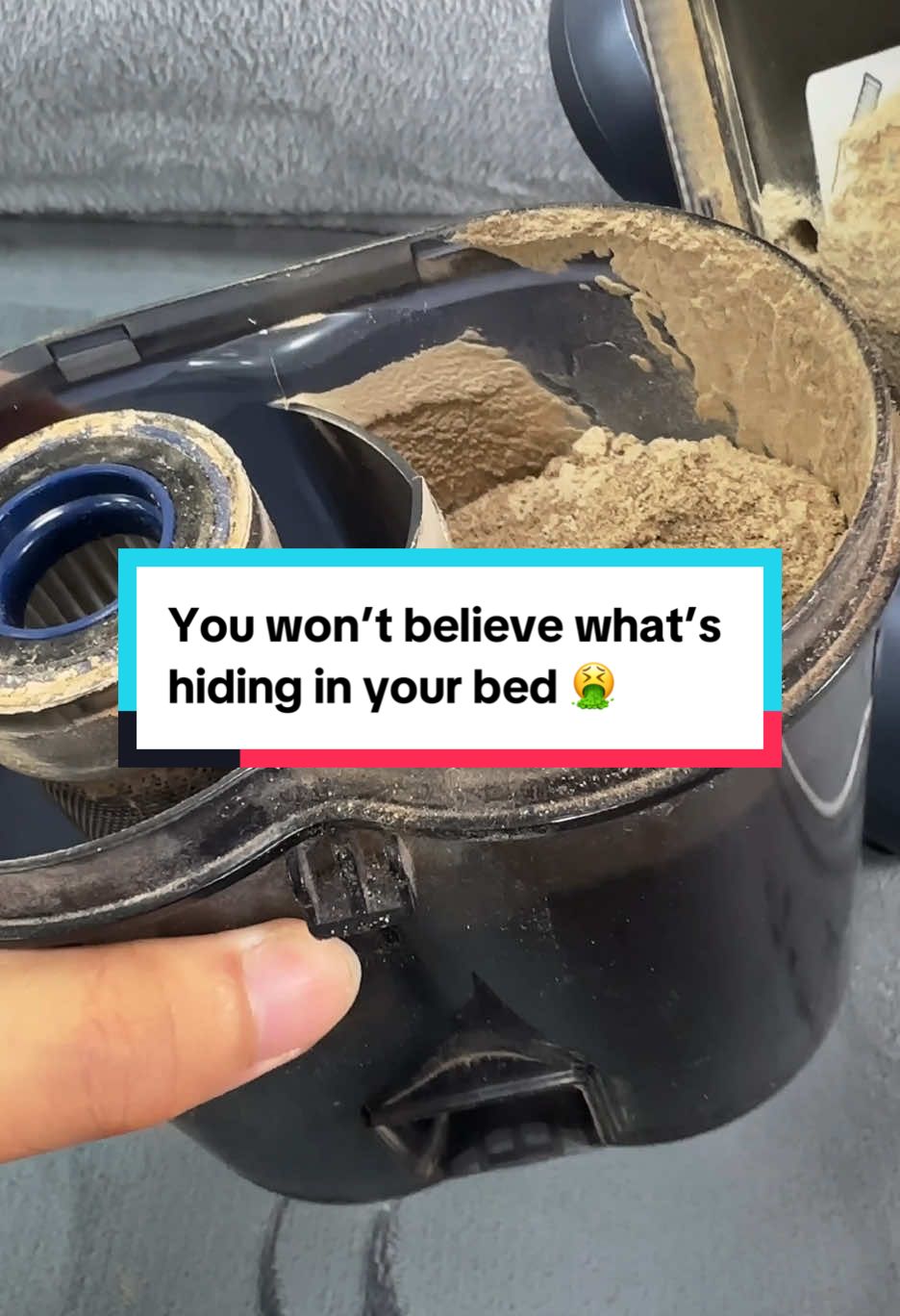 You won’t believe what’s hiding in your bed 🤮 #teant #TEANT #comeback #dustmites#dustmiteallergy #TikTokShop #cleaning #mattressvacuum #deepclean #fyp #foryoupage #foryou #musthave #tiktokmademebuyit #healthyliving #homecleaning #vacuum #mattresscleaning #ShopVideoCarnival#shopvideocarnlval #dealsforyoudays#TikTokShopSummerTurnUp #SelfCare #grwm #elevateyourhome #treasurefinds #sunsetsavings #treasurefinds #seasonalessentials #selfcarefinds #makecozyhomeaffo #smartliving #RushTok2025 #TikTokShopBacktoSchool 