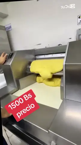 1500 bolivianos, sobadora de masas. y tenemos muchas máquinas para emprendedores. puedes pasar a ver a nuestra tienda. la dirección está publicada en la página web. ingrese desde este perfil
