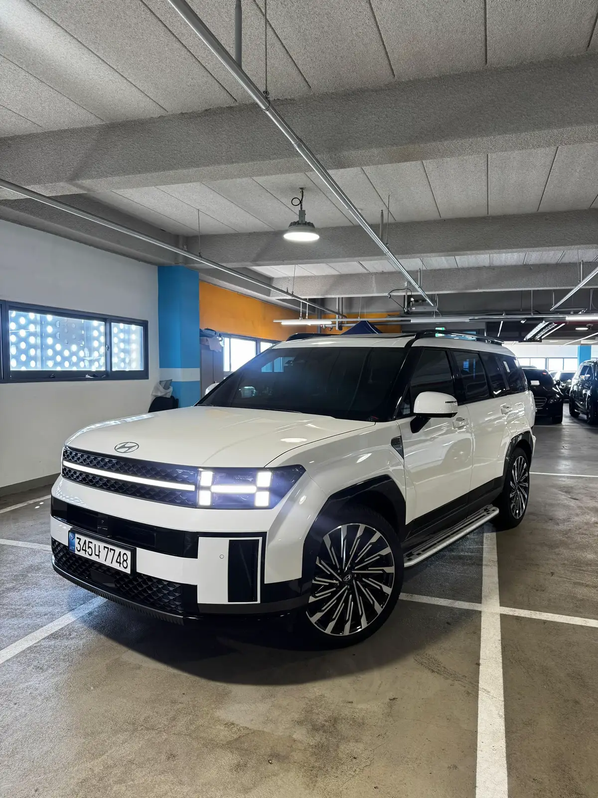 В продаже HYUNDAI SANTAFE  Комплектация CALLIGRAPHY😍 -2024/02год -2,5 Турбо Бензин ⛽️ -20,900 км пробег -Полный привод 4 WD -Автомобиль в родном окрасе 100%❗️ 💰Цена 22,5 млн тенге под ключ🇰🇿🔑