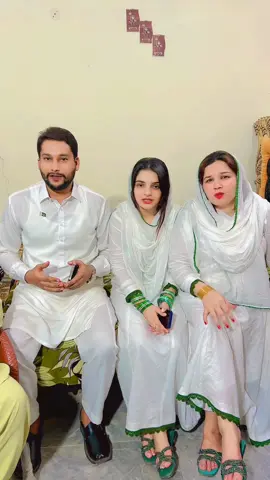 Kese awaz hy bhai ki #foryoupage❤️❤️ #2wifeshappylife #qasimali #offcial #♥️♥️♥️♥️ 