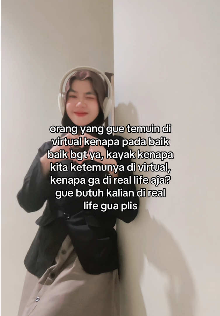 menjadi kpoppers dan brtemu bnyk org baik divirtual membuat gue jd bner2 ingin hidup🫂 #kpopfyp #sadvibes #fypp #kpopers #trendingtiktok 