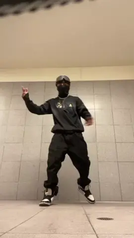 @KAMZ0NER #danc #dance #kamz0ner #daine 