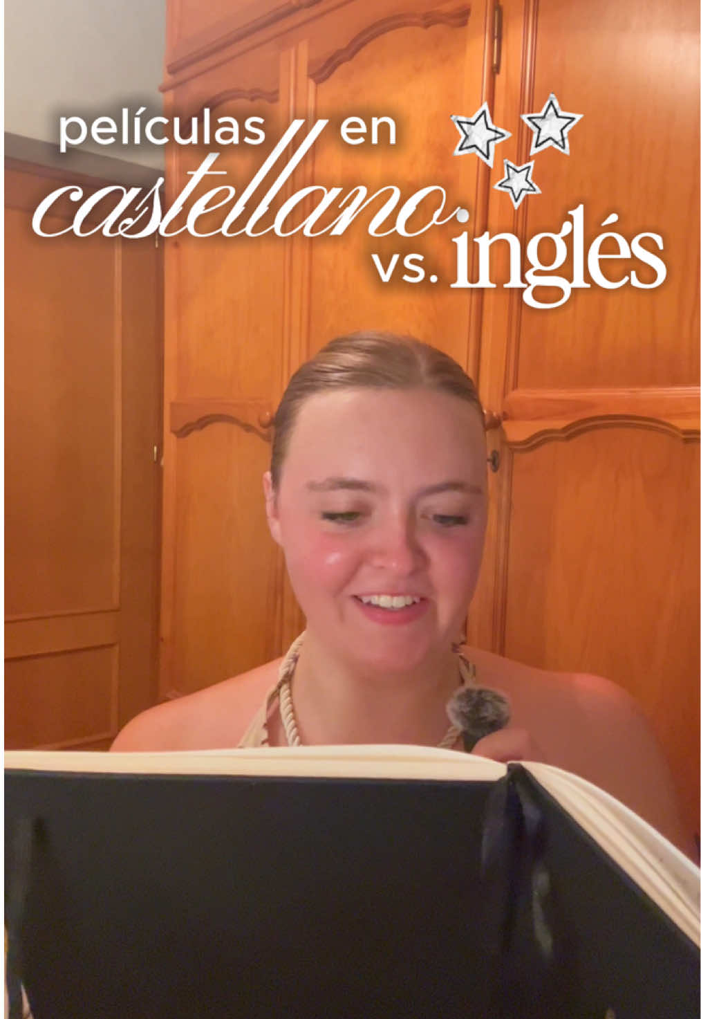 ¿Quién diría que adivinar pelis por su título en español sería TAN difícil? 🎬😂 Gracias a @CBLingua por ponerme a prueba… y por demostrar que traducir es un arte! #aprendiendoespañol #aprendiendoingles #traducción #españa #películas 
