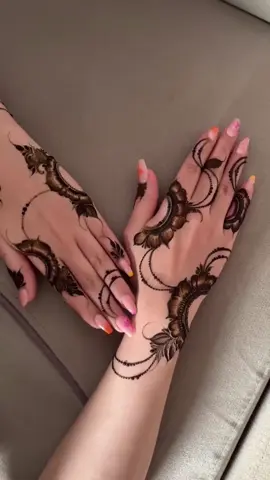 #نقشات_حناء #نقش_حنا #نقشات_حنا #حنا #henna 