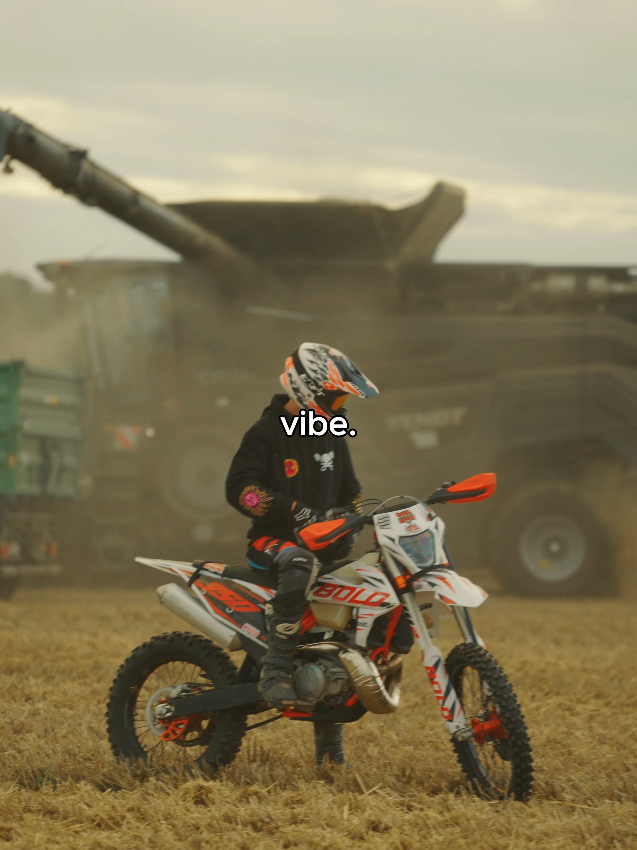 Only good vibes with the new Sunset Hoodie 🏴‍☠️☀️ Sunset Collection - 24 hours only ☀️ Sun. August 17th, 6 PM (CEST) #grenzgaenger #passion #supermoto #supermotard #enduro #fullforceforward #bikelife #bike