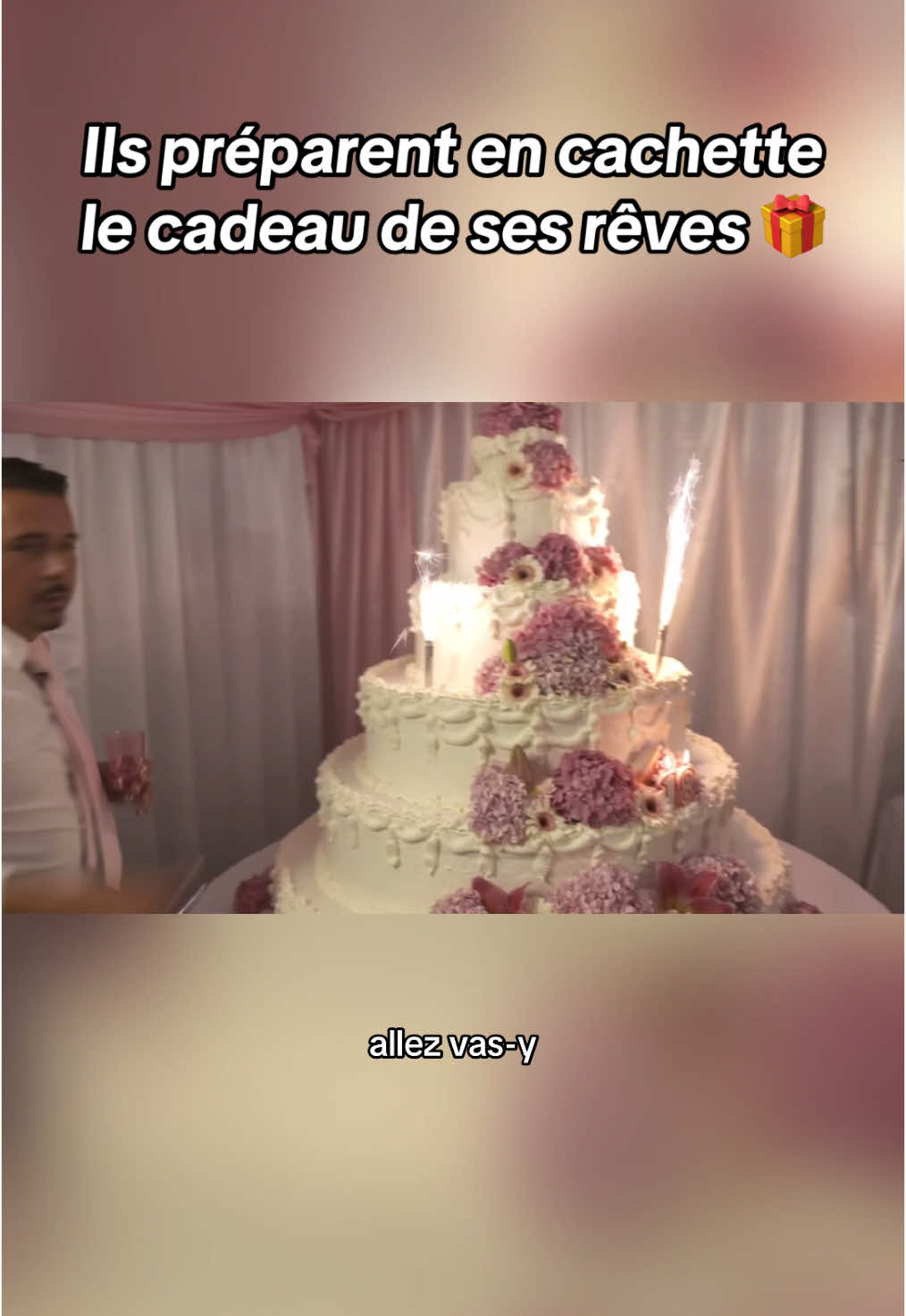 Pendant qu’elle profite des préparatifs, sa famille décore en secret la voiture de ses rêves… Une Mini Cooper qui va marquer ses 18 ans à jamais 🎁🚗✨ #gitan 