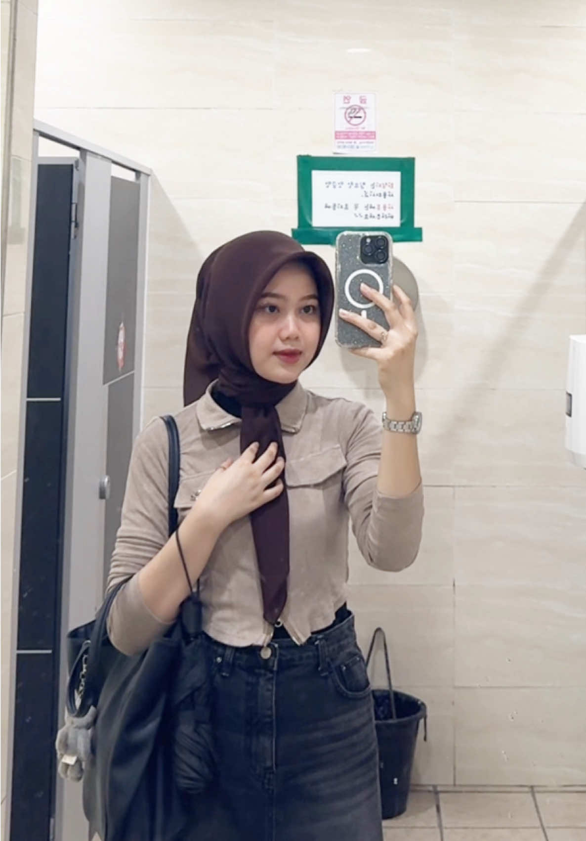 kerja ga harus berseragam kok❤️🎀#tkikorea🇰🇷🇮🇩 