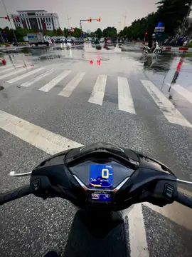 Bình yên của anh cũng giống như họ là có em ngồi sau chiếc xe 😢 #xuhuong #sh125 #southvietnamscooterteam🇻🇳 #capcut 