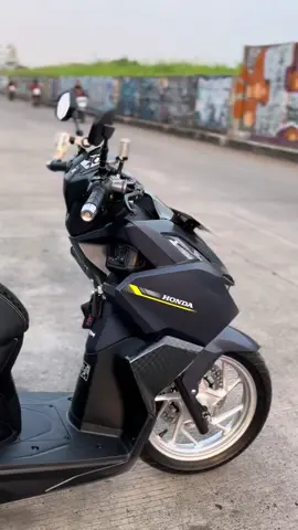 ngopi der #vario160 #ndanestyle #vario160modifikasi #varioproper #varionistyindonesia 