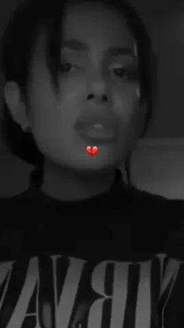 قاستها هنا 🥺💔@Chahinez Caroline Florstad #trendingvideo #tiktokuni #لايفات_المشاهير #قسمة_و_نصيب #الجزائر🇩🇿 