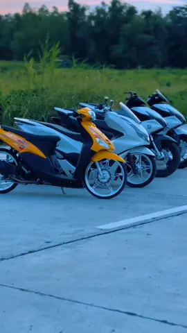 🔥 #fypシ゚ #trending #trendy #moto #trendingreels 