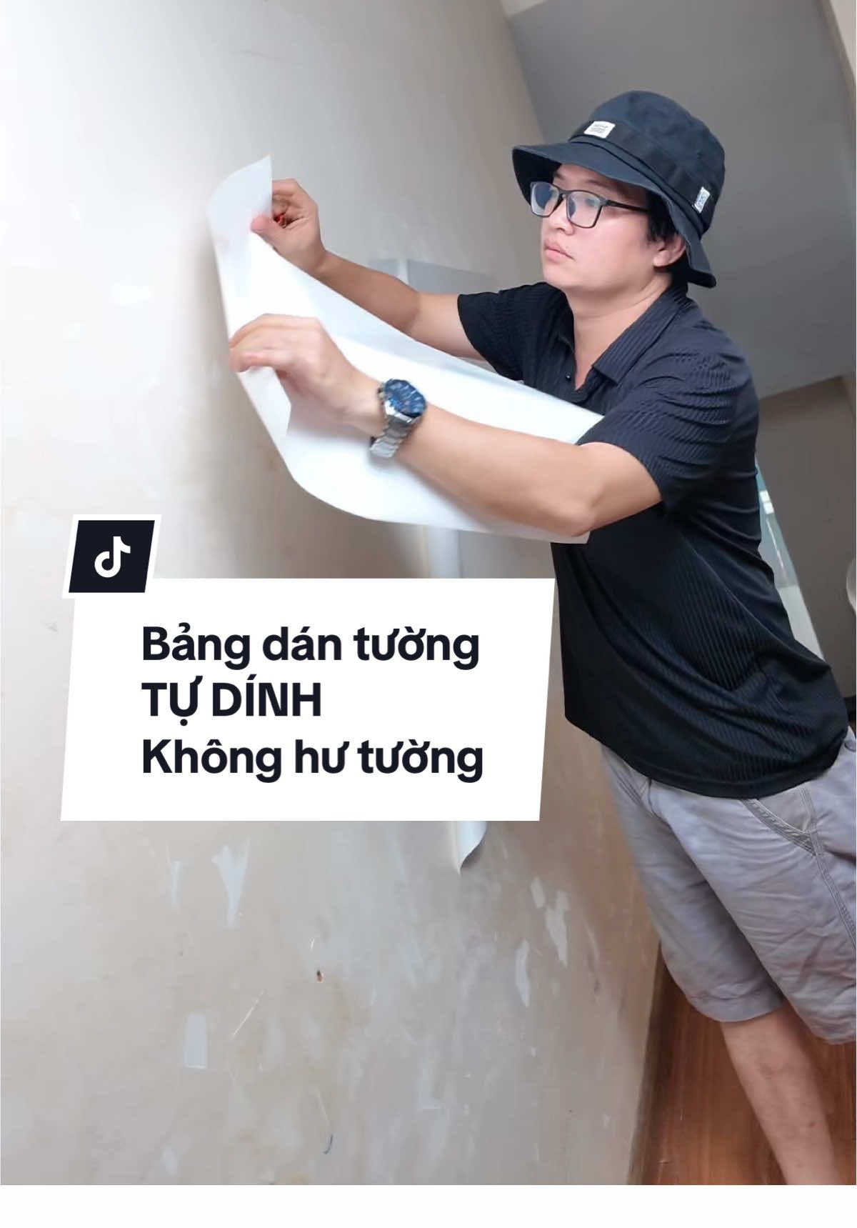 Cuộn dán tường làm bảng trắng tự dinhha bằng tĩnh điện mà không cần keo và không lo ngại tháo ra! Phù hợp với bề mặt phẳng #bangdantuong #bangtrangdantuongkhongdungkeo #decor #caitaonha #mittocao 
