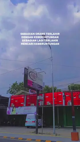 Waktu dan energi sudah habis buat bersaing dijalan, harap maklum jika kurang peka soal percintaan🤙🙃 #plecitganteng #sbrnyell #plecithitz #koperasi #koperasimingguan 